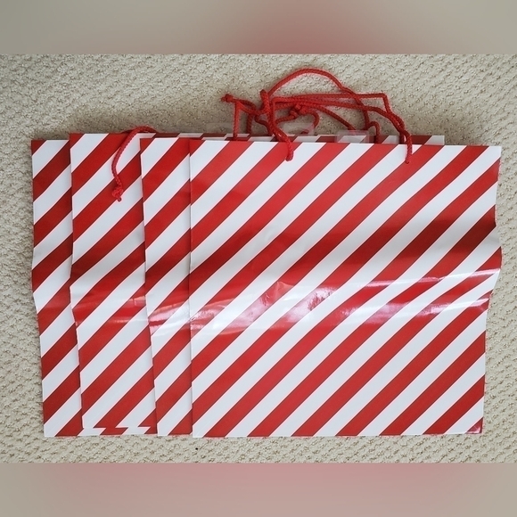 Four American Greetings Christmas Gift Bags - Picture 1 of 2